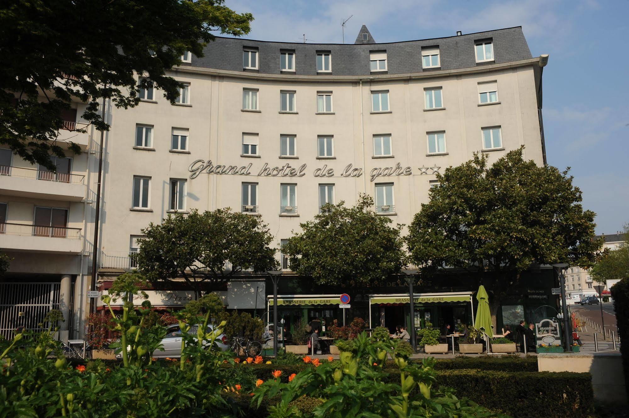 Hotel Grand De La Gare 3*